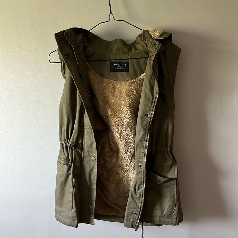 Love Tree Army Green Vest